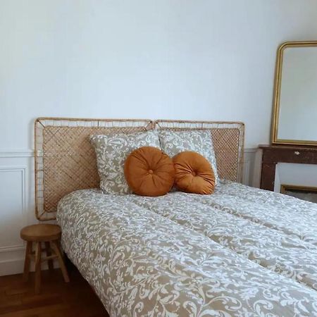 Charmant Appartement Cosy A Сюрен Екстериор снимка