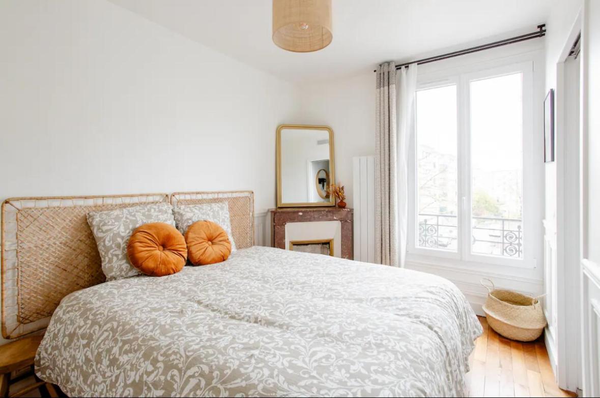 Charmant Appartement Cosy A Сюрен Екстериор снимка