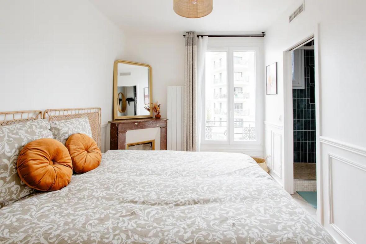 Charmant Appartement Cosy A Сюрен Екстериор снимка