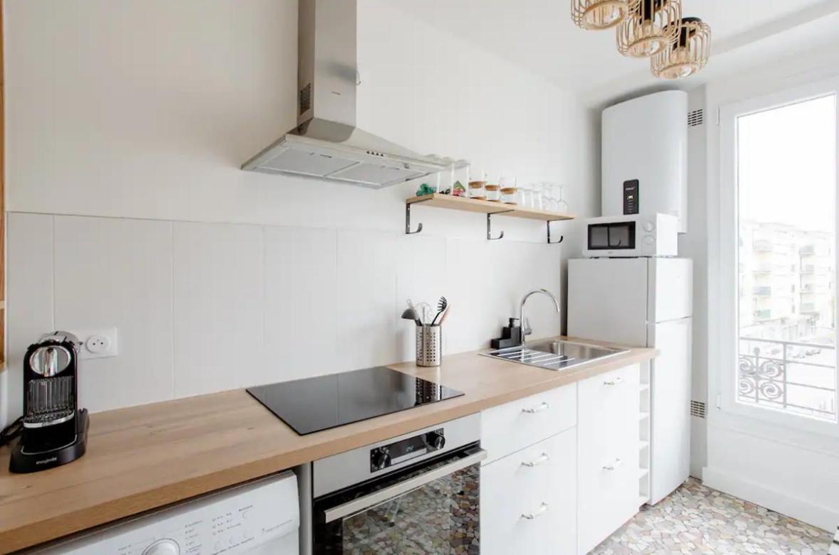 Charmant Appartement Cosy A Сюрен Екстериор снимка
