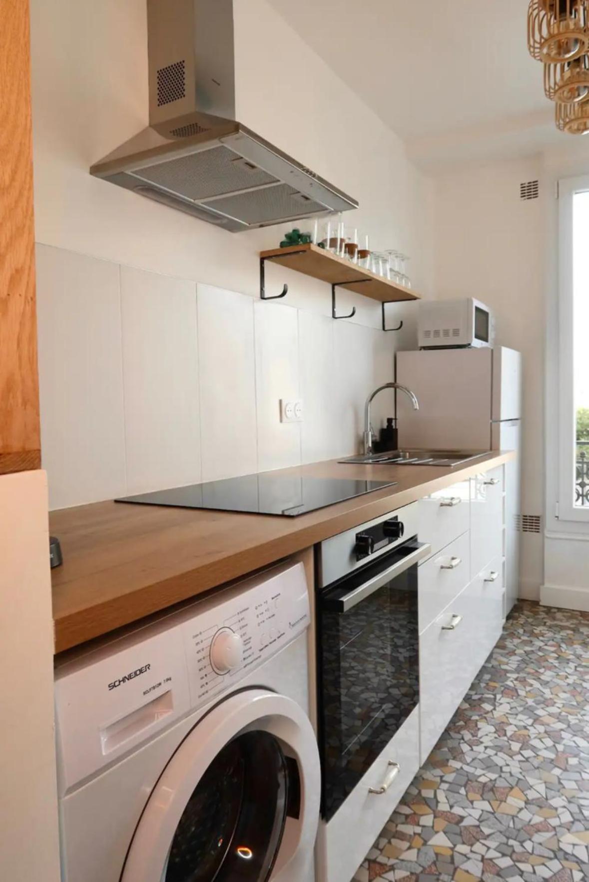 Charmant Appartement Cosy A Сюрен Екстериор снимка