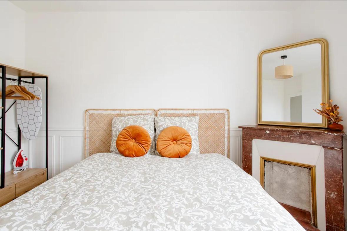 Charmant Appartement Cosy A Сюрен Екстериор снимка