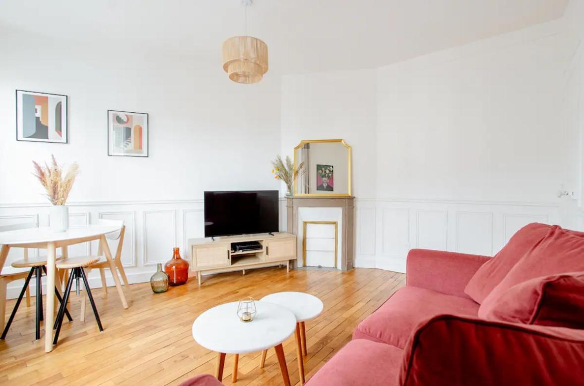 Charmant Appartement Cosy A Сюрен Екстериор снимка