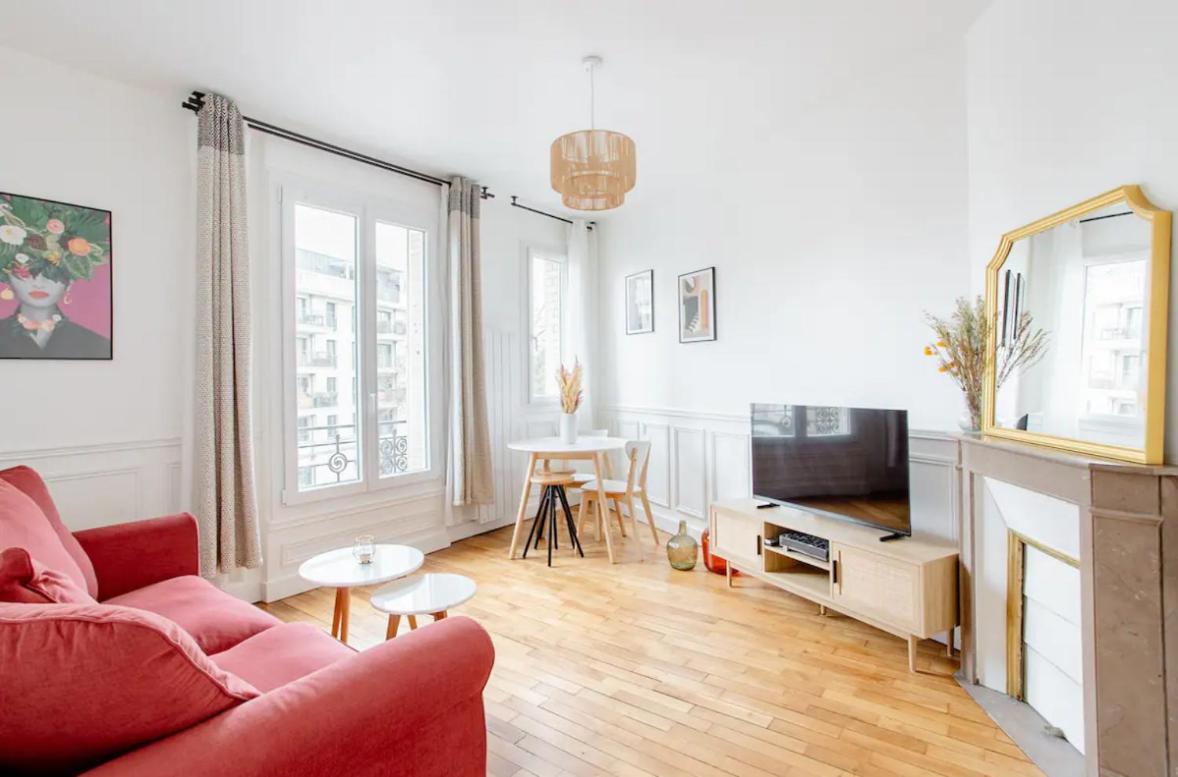 Charmant Appartement Cosy A Сюрен Екстериор снимка